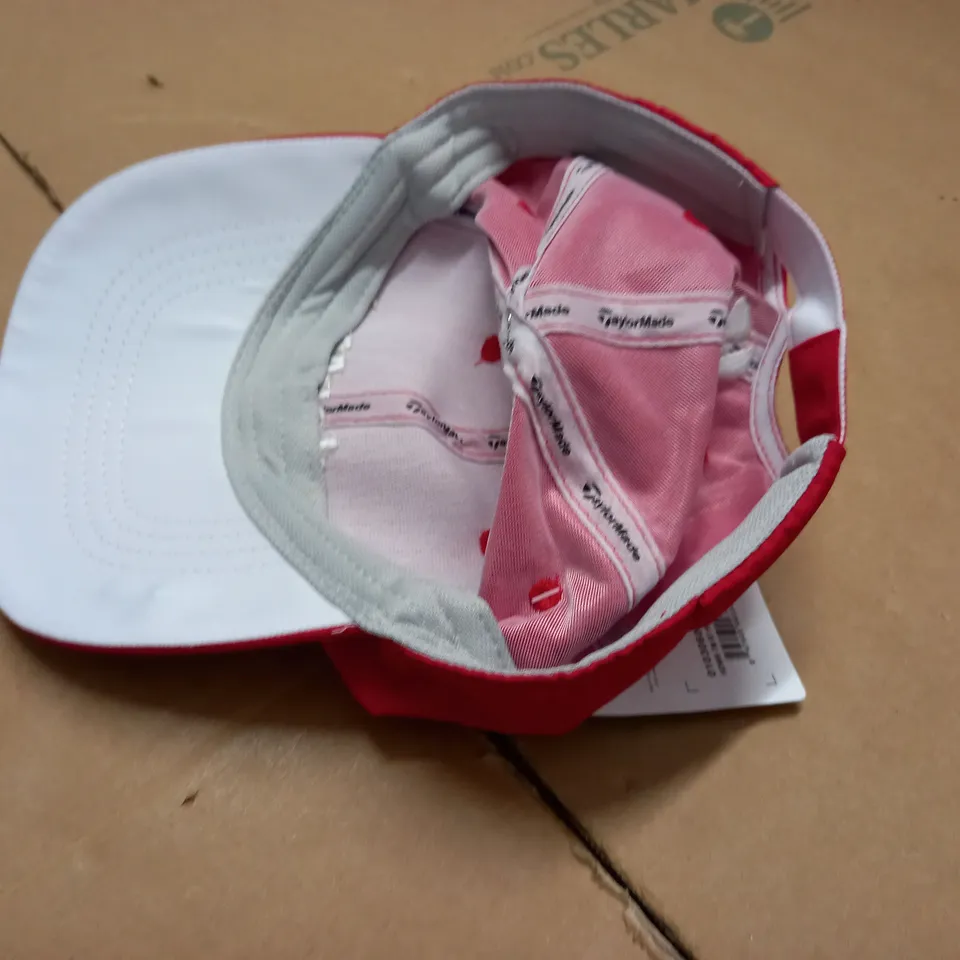 TAYLOR MADE RED CAP