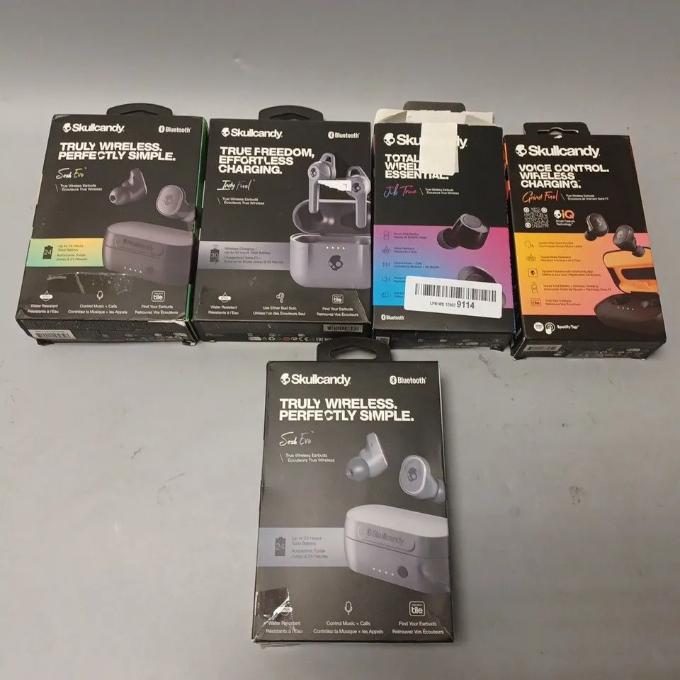 BOX OF APPROX 30 ASSORTED SKULLCANDY  EARPHONES TO INCLUDE - GRIND FUEL - SESH EVO - INDY FUEL ECT
