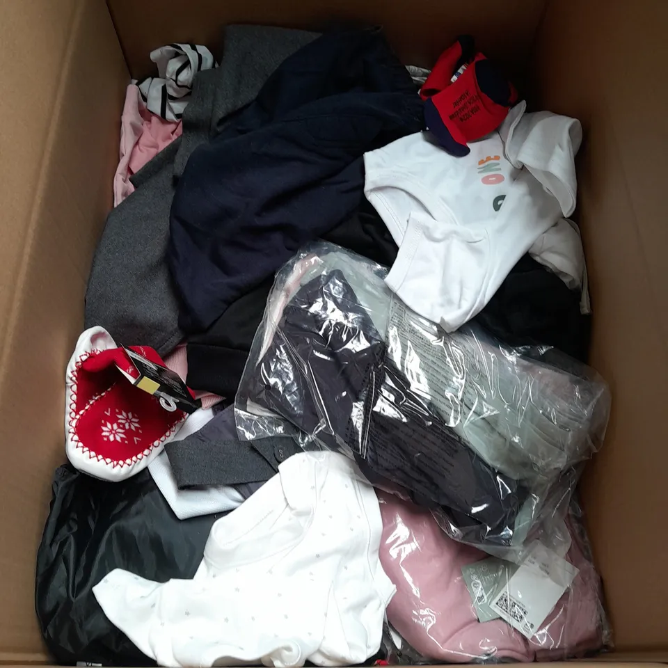 LARGE QUANTITY OF ASSORTED CHILDRENS CLOTHING ITEMS TO INCLUDE H&M, GEORGE AND F&F
