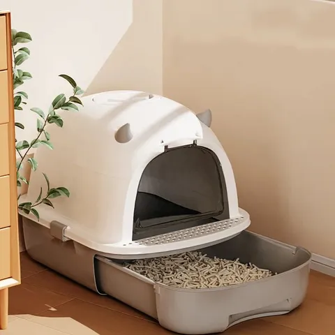 BOXED CHUDLEIGH PLASTIC LITTER BOX (1 BOX)