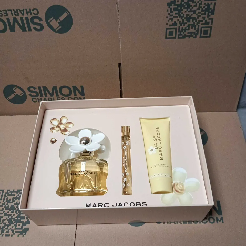 MARC JACOBS DAISY GIFT SET