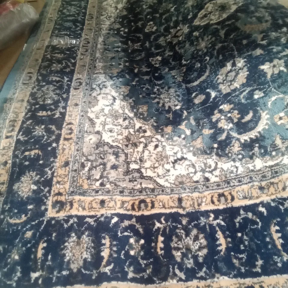 WELL WOVEN LUXBURY MAHAL BLUE 5'3"X7'3"
