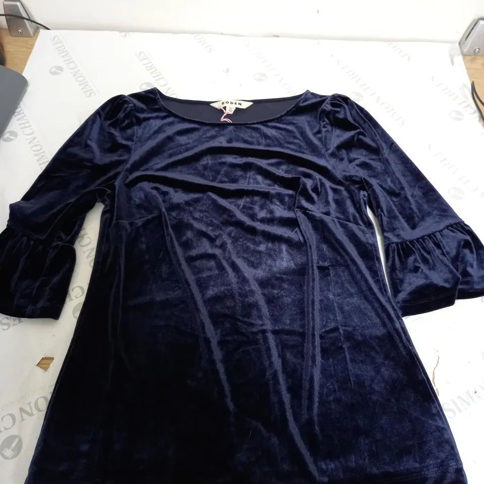BODEN VELVET RUFFLE-CUFF TOP - NAVY - UK 10