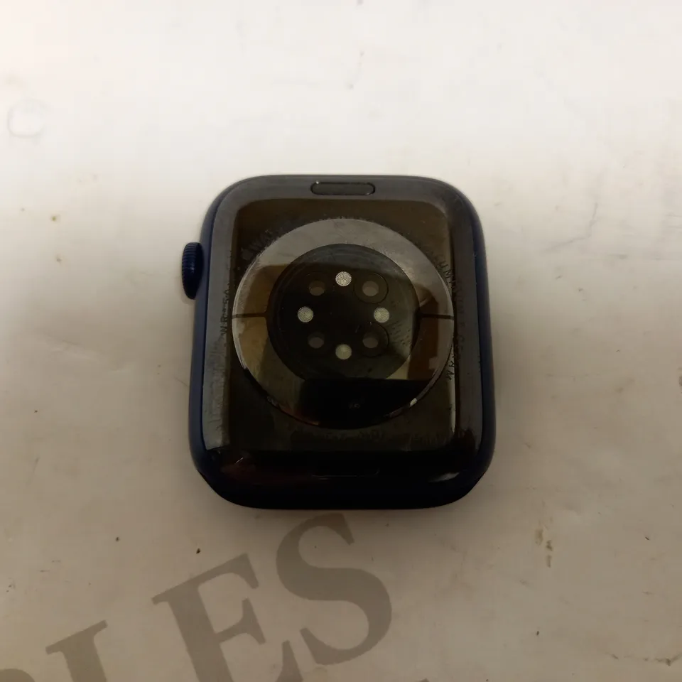 APPLE WATCH SERIES 6