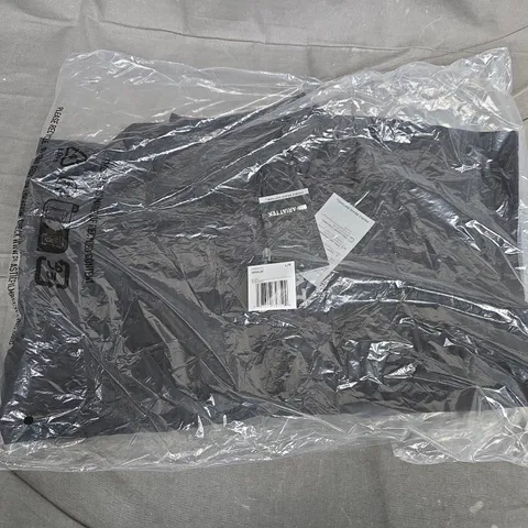 BAGGED ARIATEK WOMEN'S VERSA JACKET – BLACK DOUBLE-WEAVE SOFTSHELL (L/G)