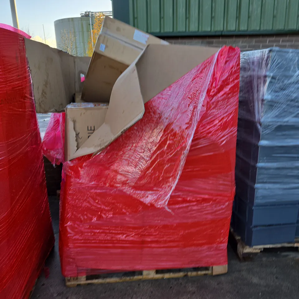PALLET OF ASSORTED ITEMS TO INCLUDE BOXED FURNITURE AND FLATPACK