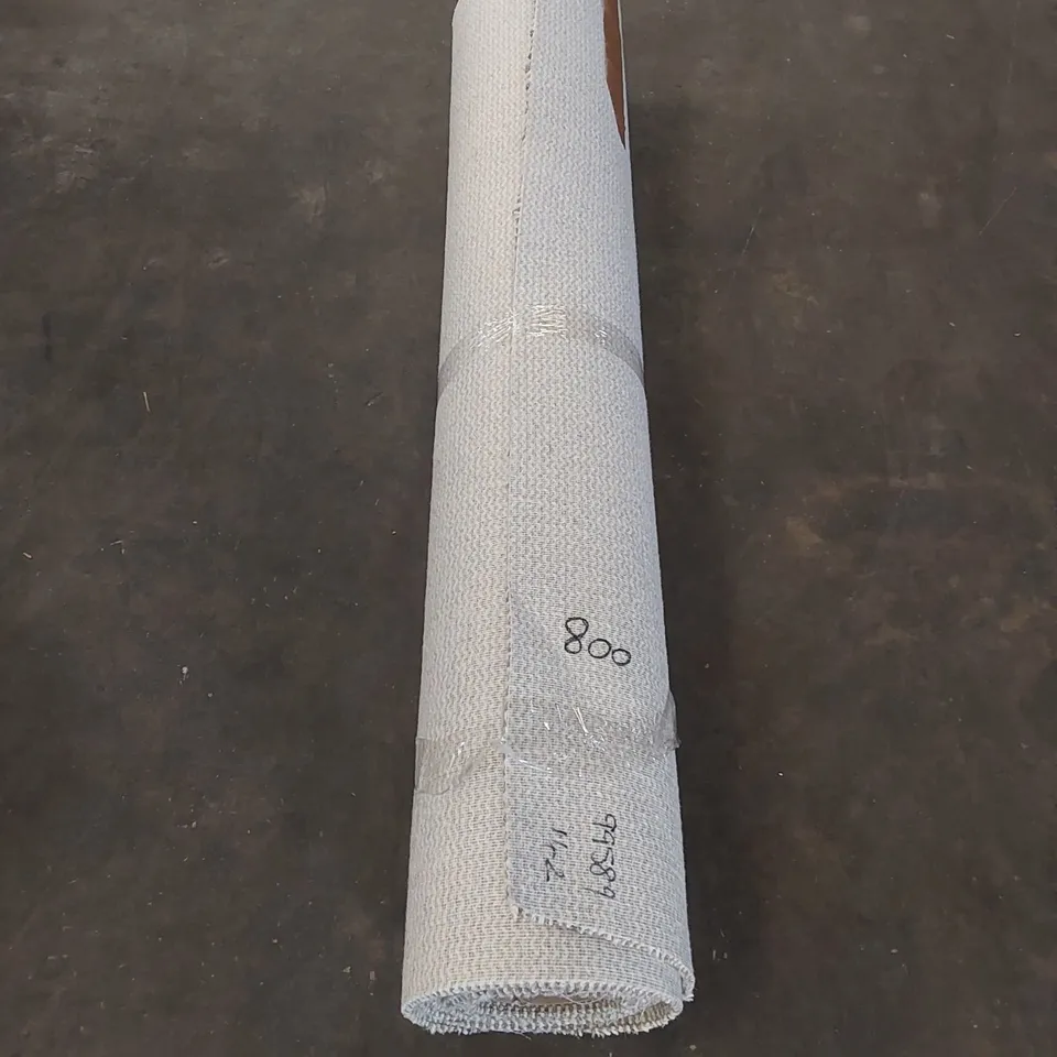 ROLL OF QUALITY LAKELAND HERDWICK SILVERHOW CARPET // SIZE: 1.42m X UNSPECIFIED 