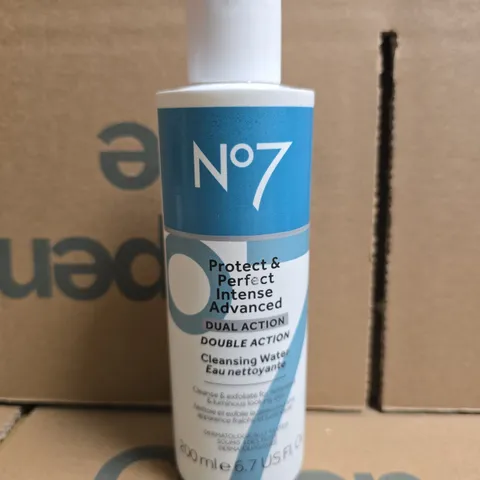 NO7 PROTECT & PERFECT INTENSE ADVANCED DUAL ACTION CLEANSING WATER (200ML)