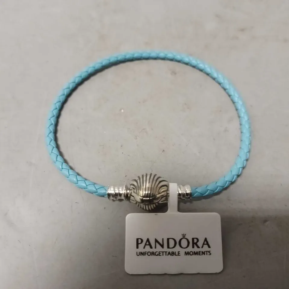 BOXED PANDORA LEATHER BRACELET IN TURQUOISE BRACELET