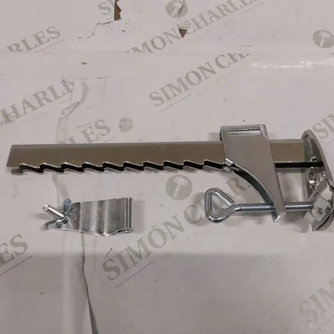 BOXED MIKYTOPER PARASOL CLAMP // CLAMPING RANGE: 0 - 20CM (1 BOX)