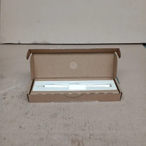 WHITE KINDLE SCRIBE PREMIUM PEN IN BOX (VERIFY MODEL)