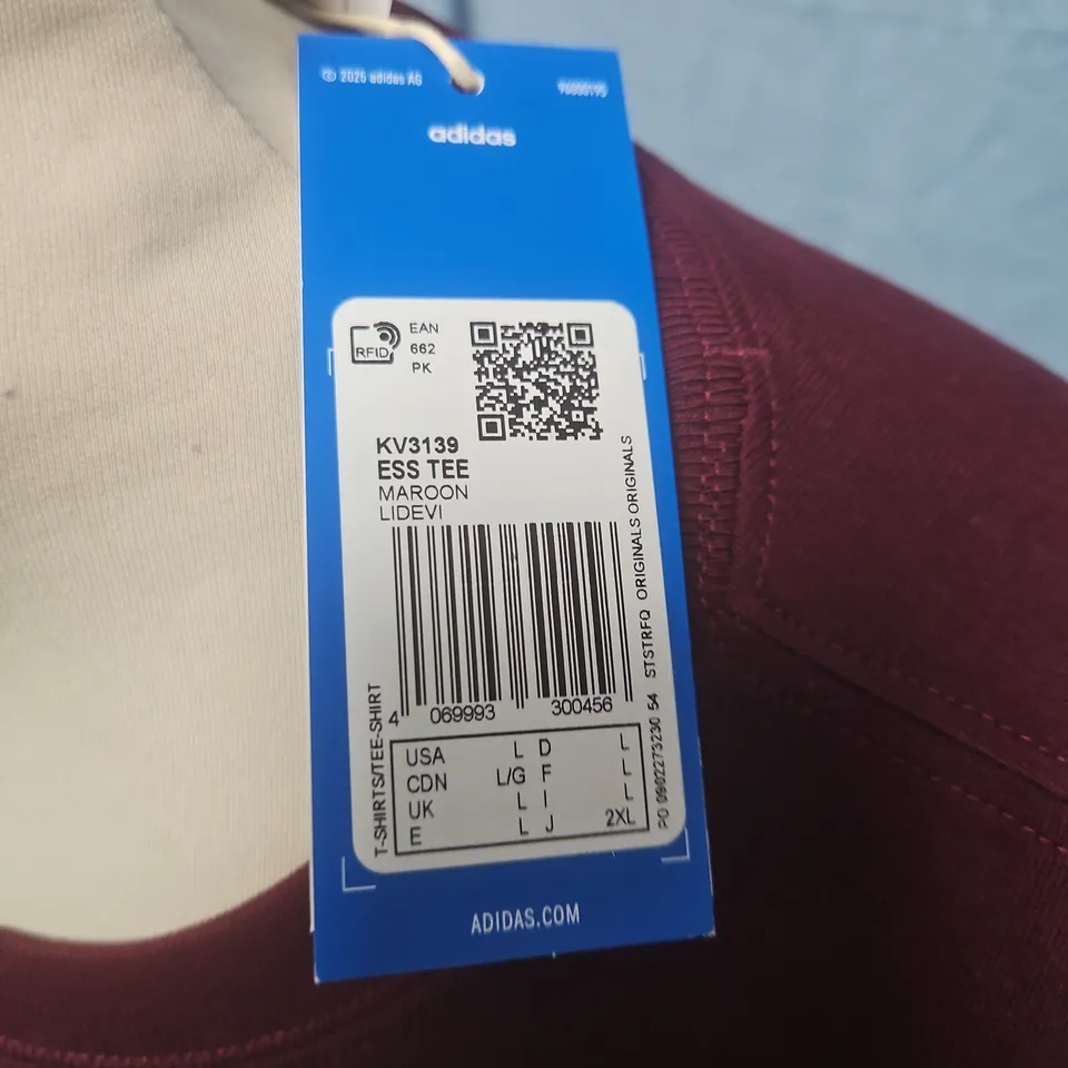 ADIDAS ESSENTIAL T-SHIRT IN MAROON - UK L