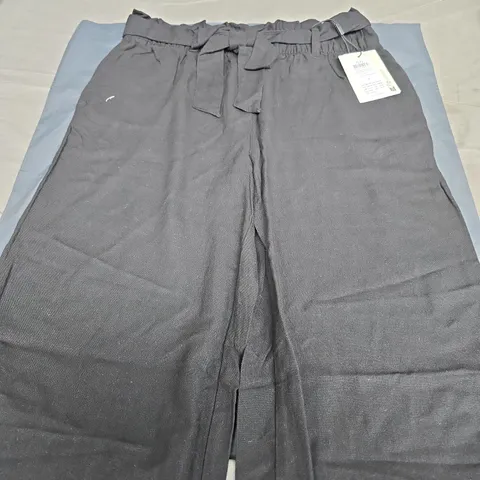 JDY LINEN BELT PANT IN BLACK SIZE 36
