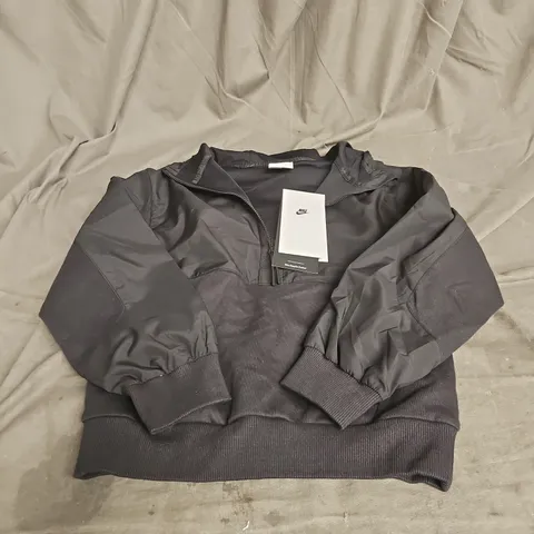 NIKE KIDS UTILITY HOODED PULLOVER IN BLACK SIZE S