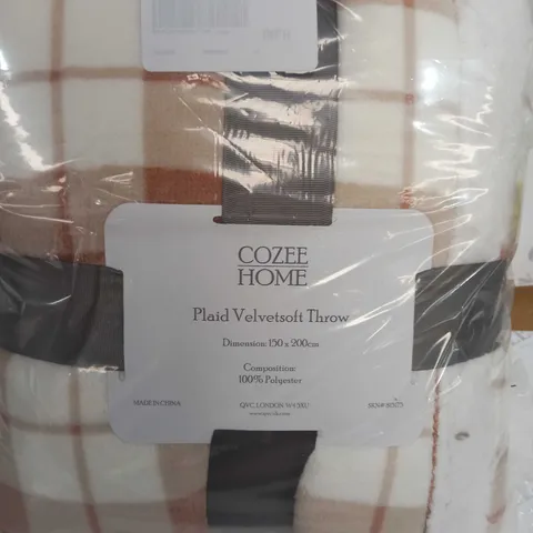 COZEE HOME PLAID VELVETSOFT THROW