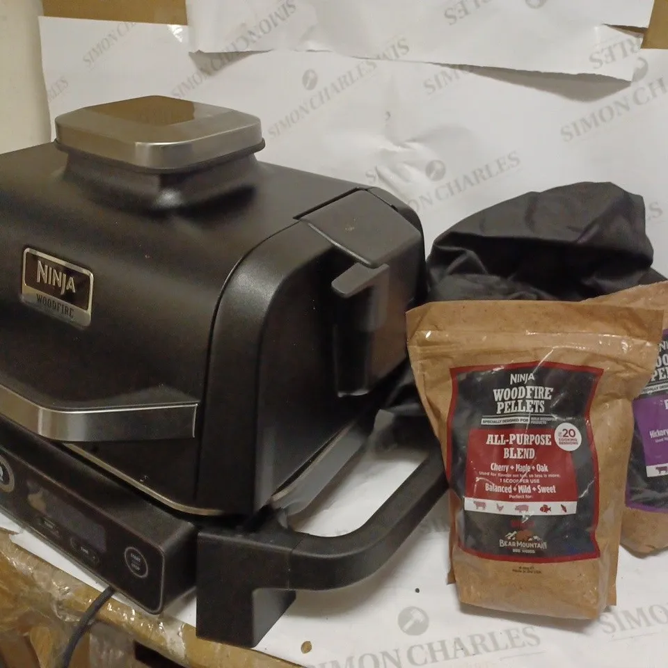 NINJA WOODFIRE ELECTRIC BBQ GRILL & SMOKER