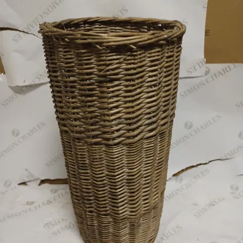 WICKER UMBRELLA HOLDER