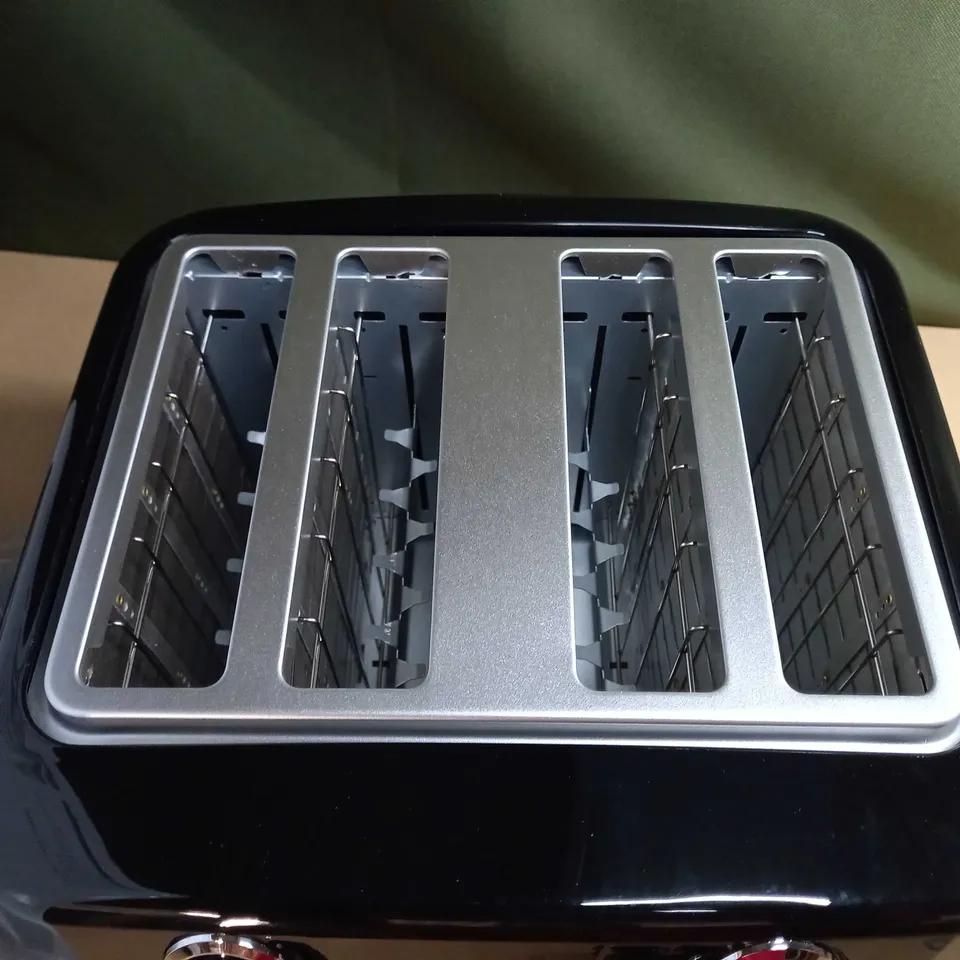 WILKO BLACK/DIAMOND 4 SLICE TOASTER