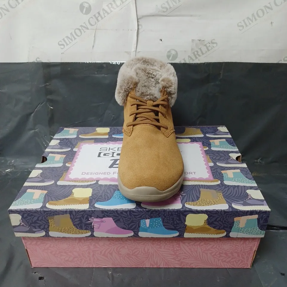SKECHERS GO WALK ANKLE BOOTS TAN SIZE 6