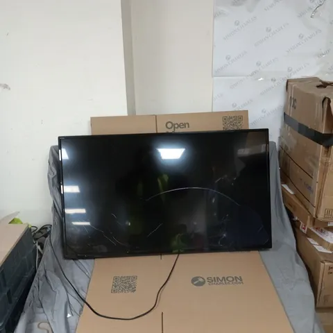 43-INCH LED TV (MODEL: 43LED) – CRACKED SCREEN, FOR REPAIR OR PARTS