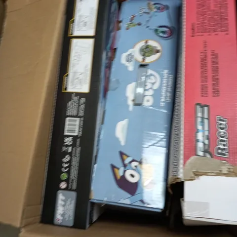 BOX CONTAINING APPROXIMATELY 4 LARGE TOYS 