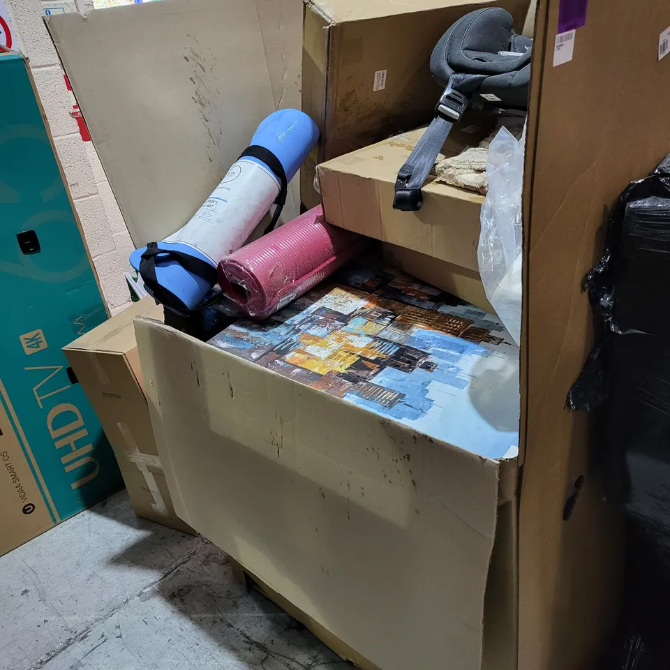PALLET OF A LARGE NUMBER OF ASSORTED ITEMS TO INCLUDE CITYSCAPE LARGE PAINTING, KINDERKRAFT CHILD'S CAR SEAT, COMFORT MEMORY FOAM PILLOW, CHILDREN'S YOGA MAY, ETC