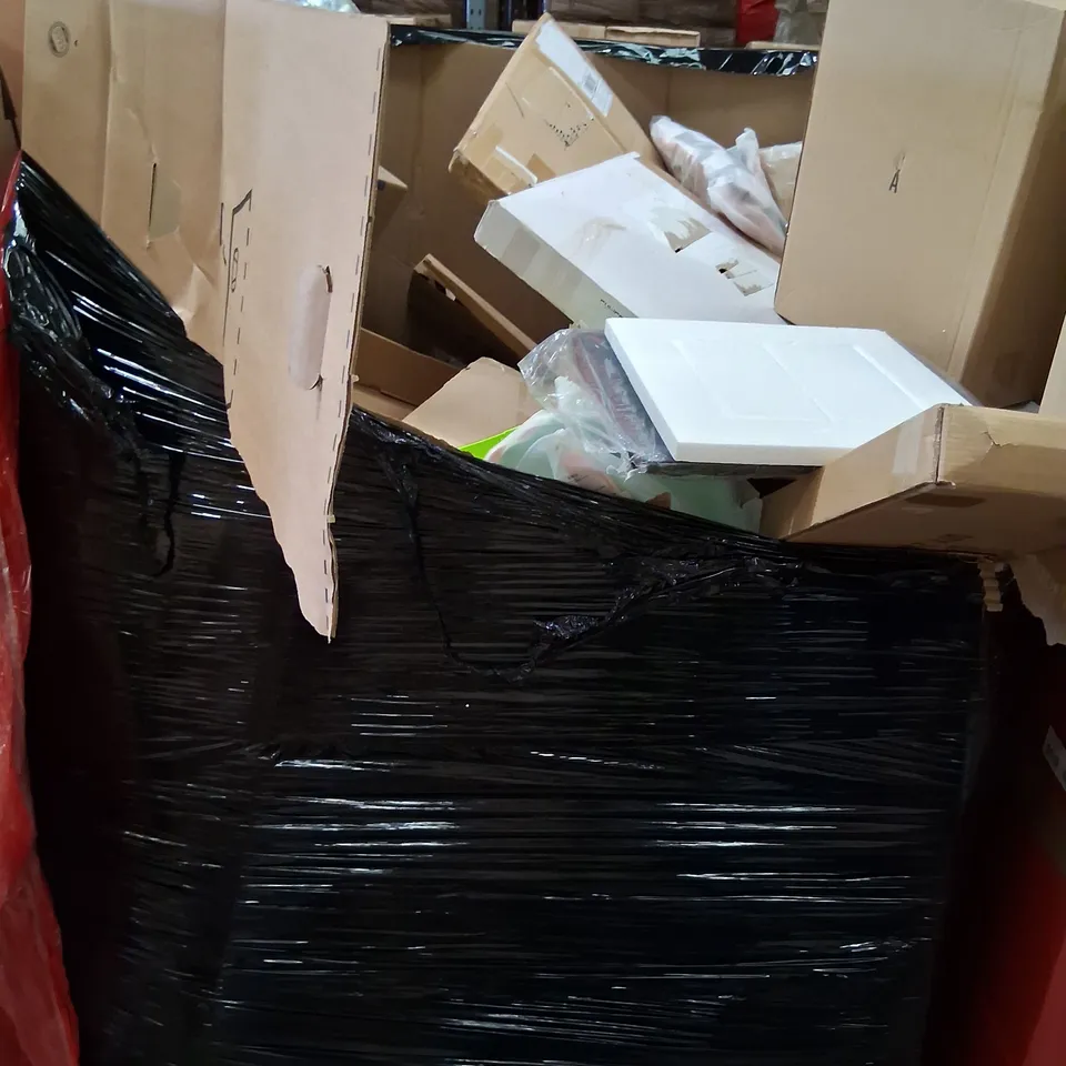 PALLET CONSISTING OF A LARGE QUANTITY OF ASSORTED HOUSEHOLD AND ELECTRICAL PRODUCTS AND ACCESSORIES TO INCLUDE;