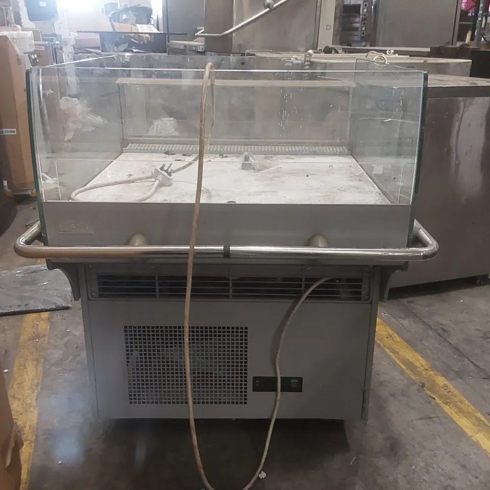 JBG 2 LDF-0,7-07 REFRIGERATED DISPLAY COUNTER