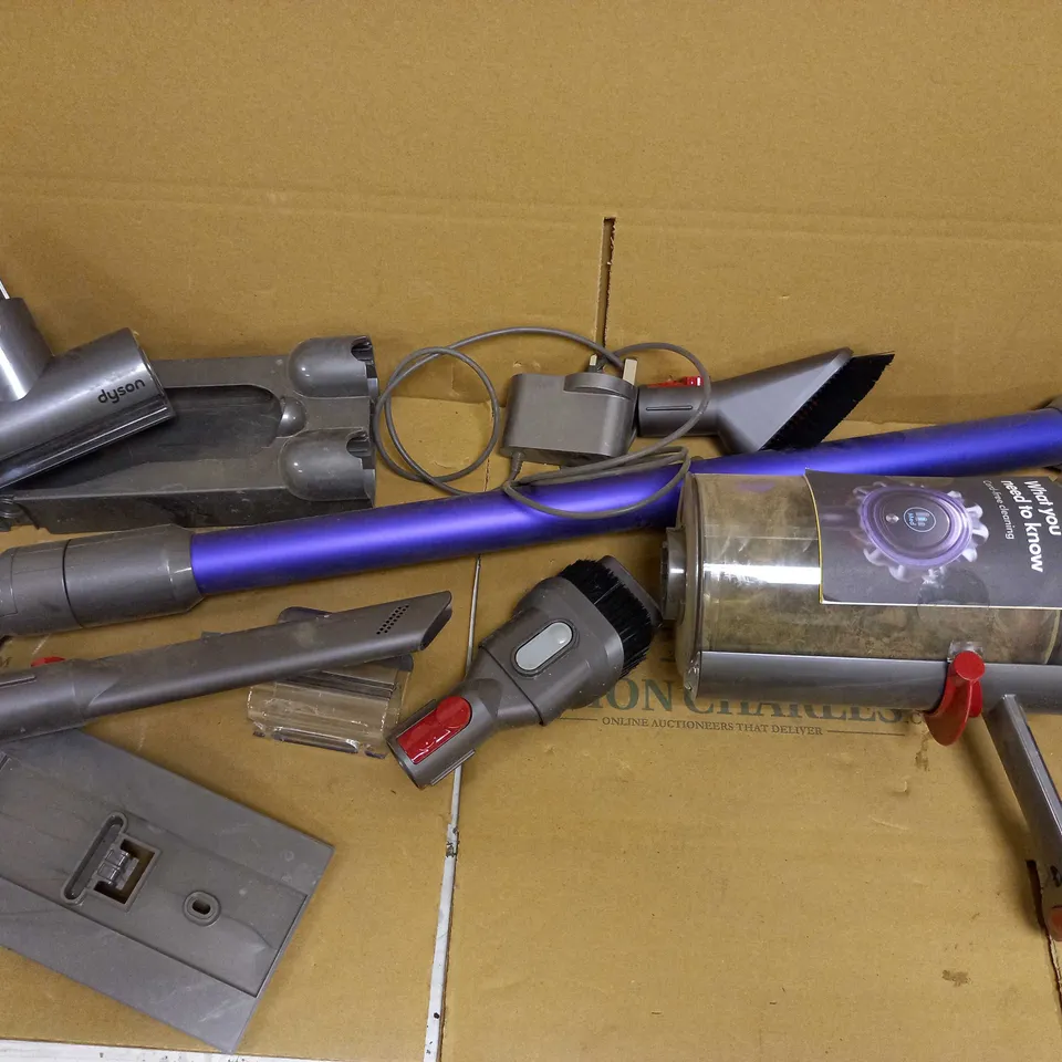 DYSON H5T-UK-PBJ1382A CORDLESS HOOVER