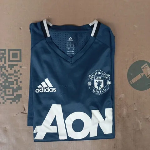 ADIDAS MANCHESTER UNITED 2016/17 TRAINING JERSEY SIZE SMALL