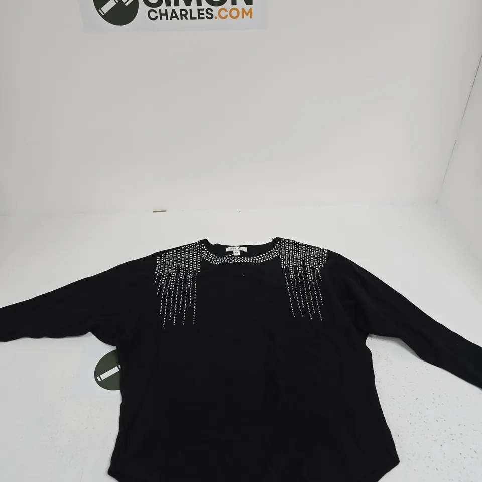CHILLI & CHARM BLACK EMBELLISHED TOP WITH RHINESTONE TRIM – UK M/L