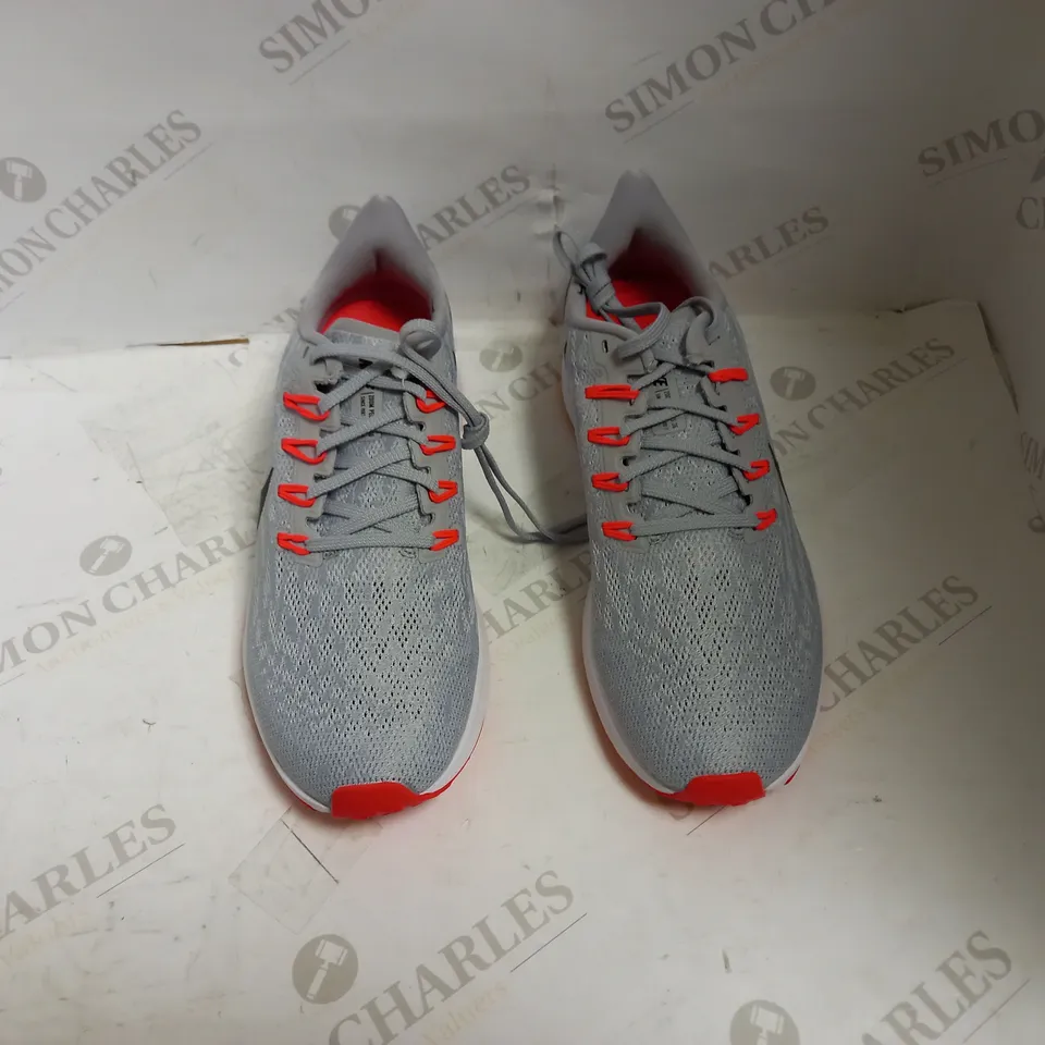 NIKE AIR ZOOM PEGASUS 36 - UK 9 