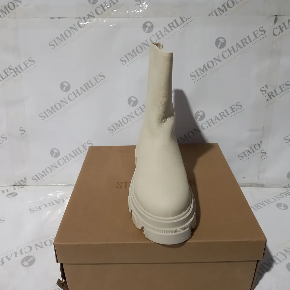 STEVE MADDEN MARYANN BONE LEATHER CREAM SIZE 7