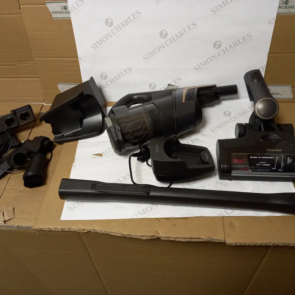 MIELE TRIFLEX HX2 PRO VACUUM CLEANER