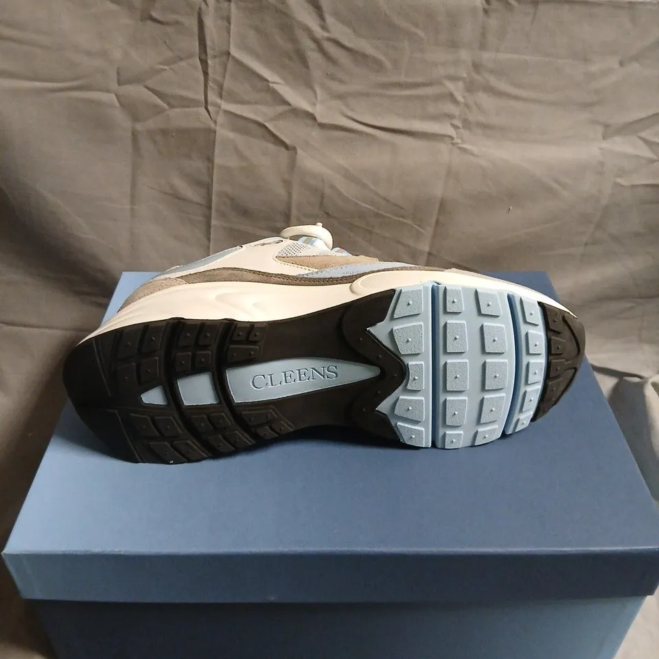 CLEENS AERO RUNNER TRAINERS IN POWDER BLUE - 7.5
