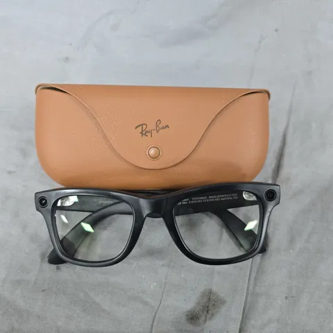 RAY-BAN WAYFARER SUNGLASSES