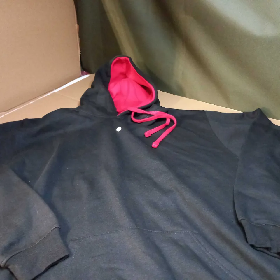 DESIGNER BLACK/RED DETAILED FRONT POCKET HOODIE - 2XL