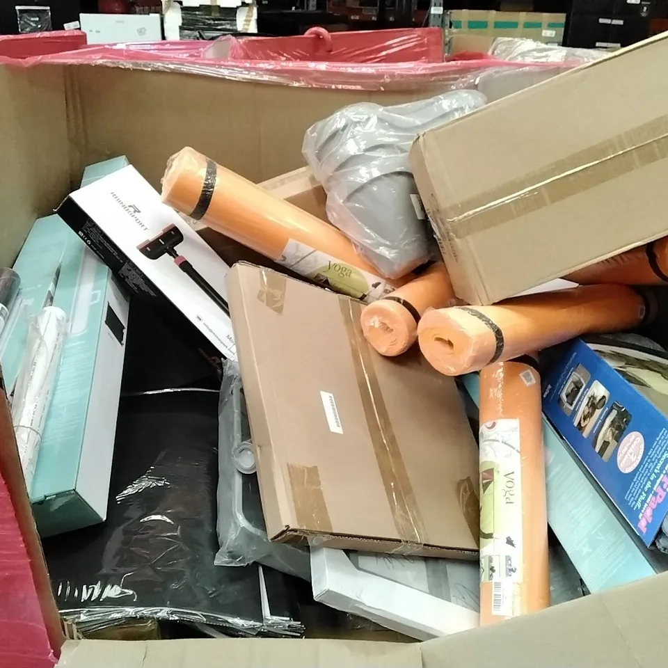 PALLET OF ASSORTED ITEMS TO INCLUDE: BESREY KID SCOOTERS, POTTY TRAINING LADDER, PURRPADS, SAFETY GATES, YOGA MATS ECT