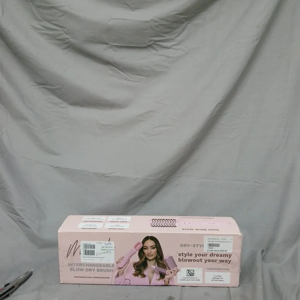 IONIC BLOW WAVE INTERCHANGEABLE BLOW-DRY BRUSH – PINK BOX (VERIFY MODEL)