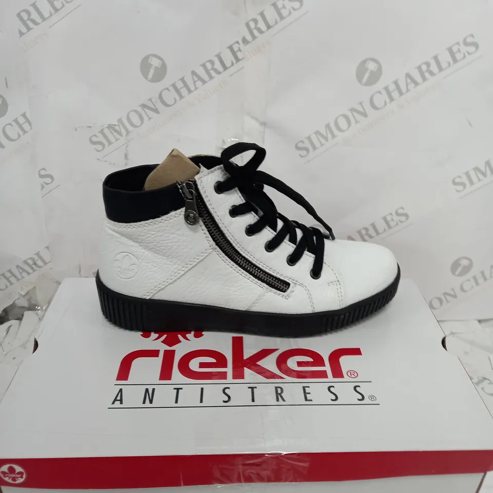 BOXED PAIR OF RIEKER HIGH TOP TRAINERS W. SIDE ZIP IN WHITE EU SIZE 40