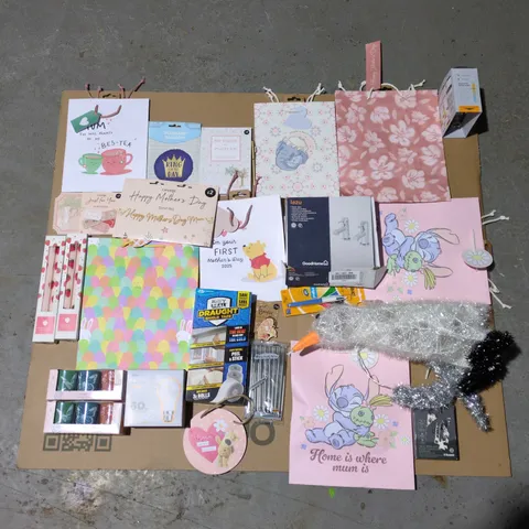 PALLET CONTAINING LARGE QUANTITY HOUSEHOLD ITEMS TOO INCLUDE LIGHT BULBS , GIFT BAGS , STICK CANDLES , DECORATIONS , ETC 