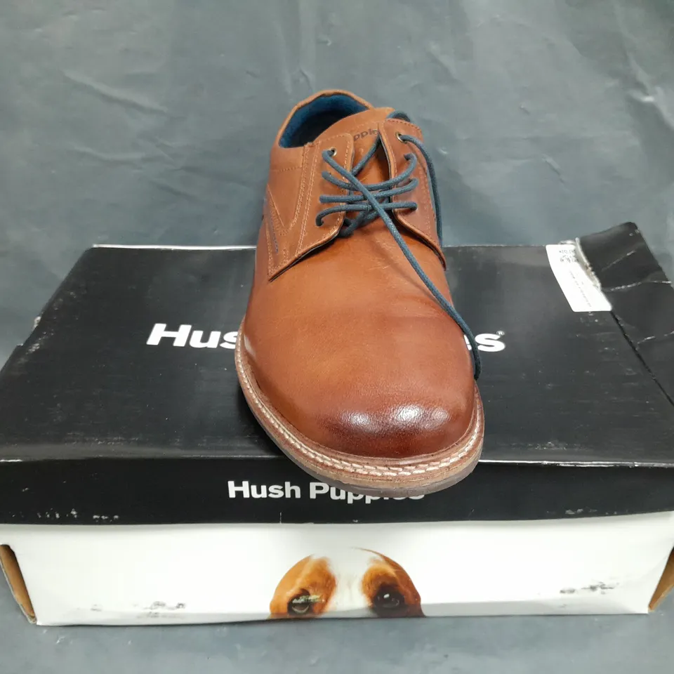 BOXED PAIR OF HUSH PUPPIES LYNTON LACE UP SHOES IN CHESTNUT SIZE UK 10