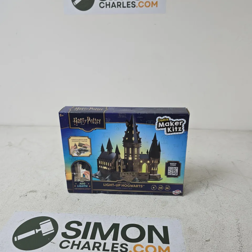 HARRY POTTER LIGHT-UP HOGWARTS CARD CRAFT KIT (CREATIVE MAKER KITZ)