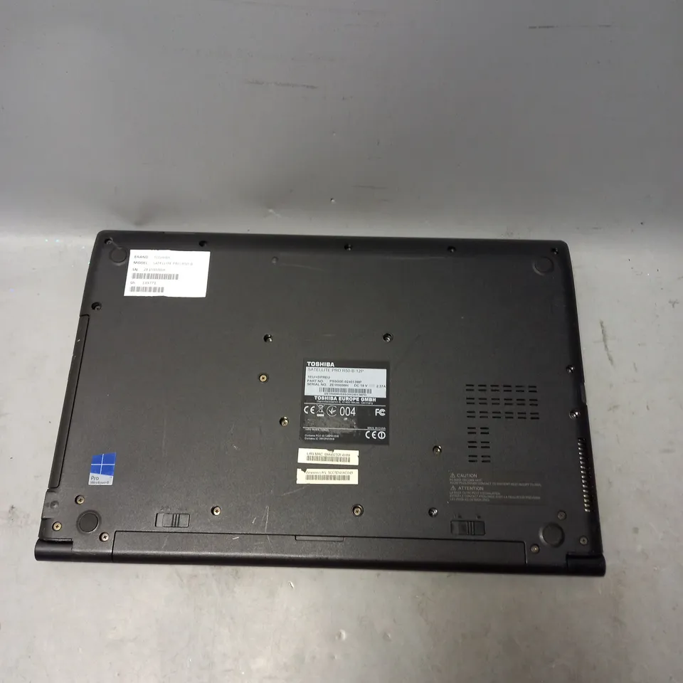 TOSHIBA SATELLITE PRO R50-B LAPTOP IN BLACK