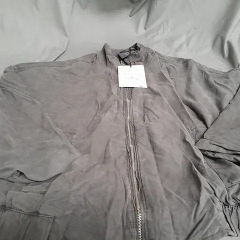 PULL & BEAR ZIP UP JACKET - EUR MEDIUM