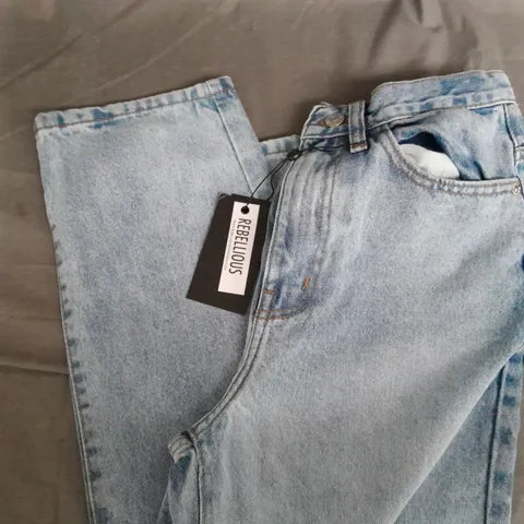 REBELLIONS MID-WASH DENIM DISTRESSED KNEE EXTRA LONG JEANS SIZE 6