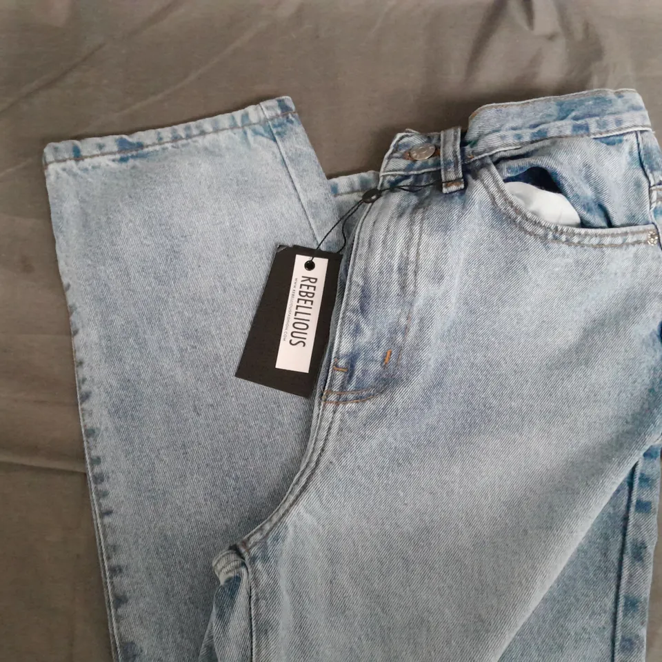 REBELLIONS MID-WASH DENIM DISTRESSED KNEE EXTRA LONG JEANS SIZE 6