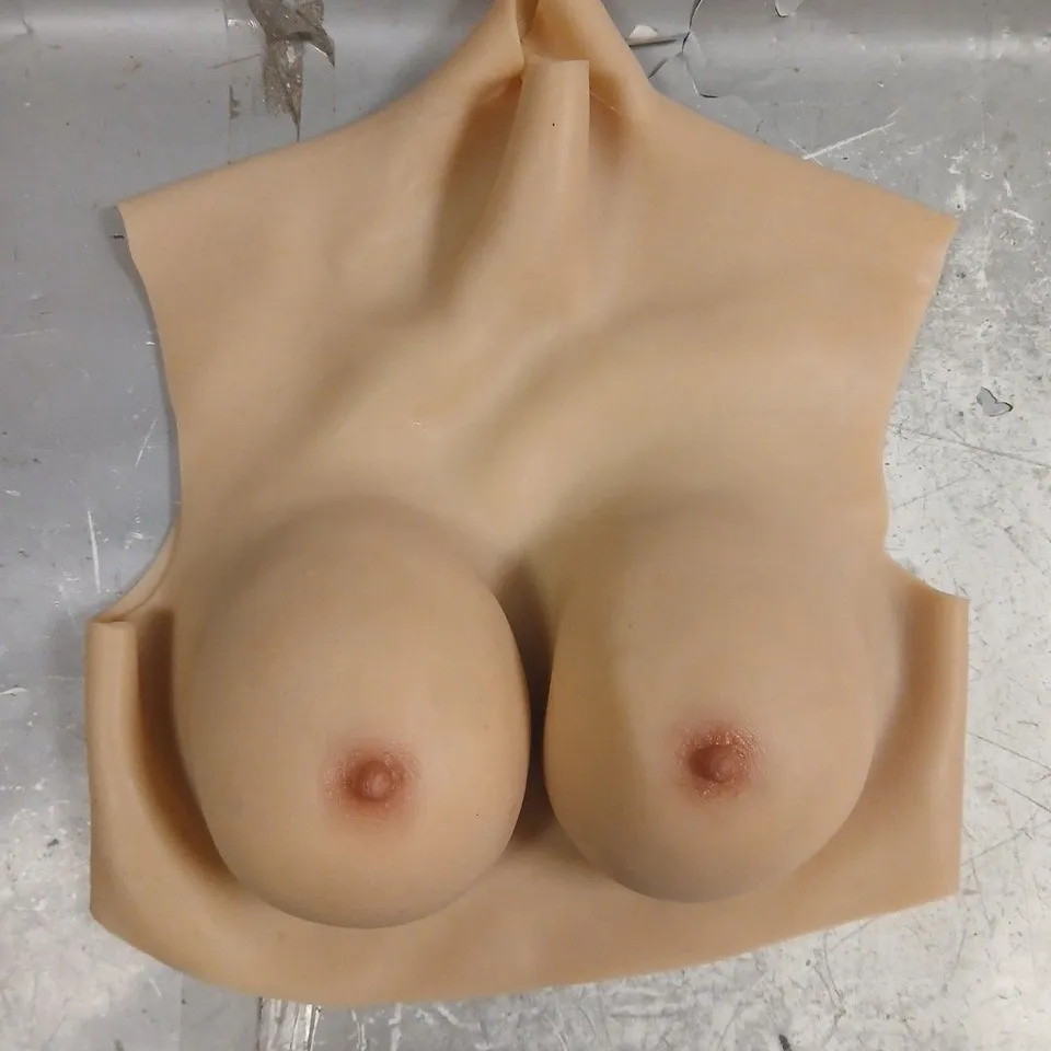 WEARABLE SILICONE CHEST PIECE