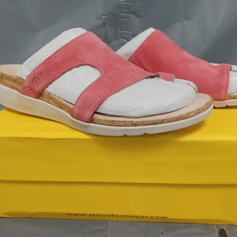 BOXED PAIR OF STRIVE SANDALS IN BLUSH SIZE 8
