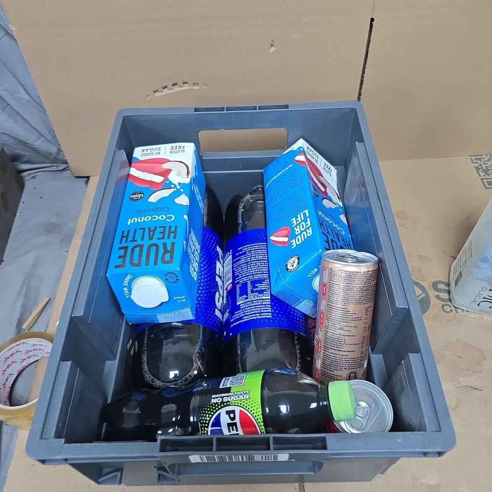 TOTE OF APPROXIMATELY 8 ASSORTED FOOD AND DRINK ITEMS TO INCLUDE: GLACIAL ICELANDIC WATER